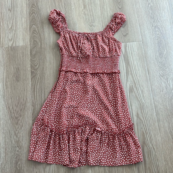 Red Dress - Picture 1 of 3